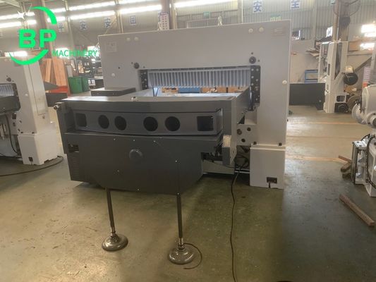 高速水力 コンピュータ化紙 ギロチン K シリアル 紙切断機 QZYK130